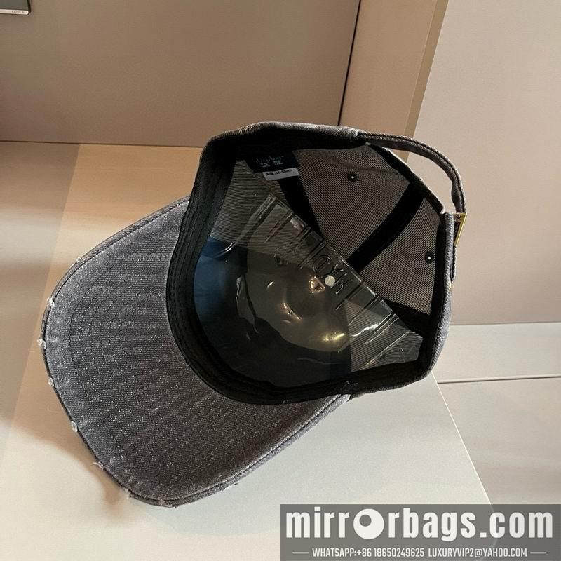 Prada Hat dx10