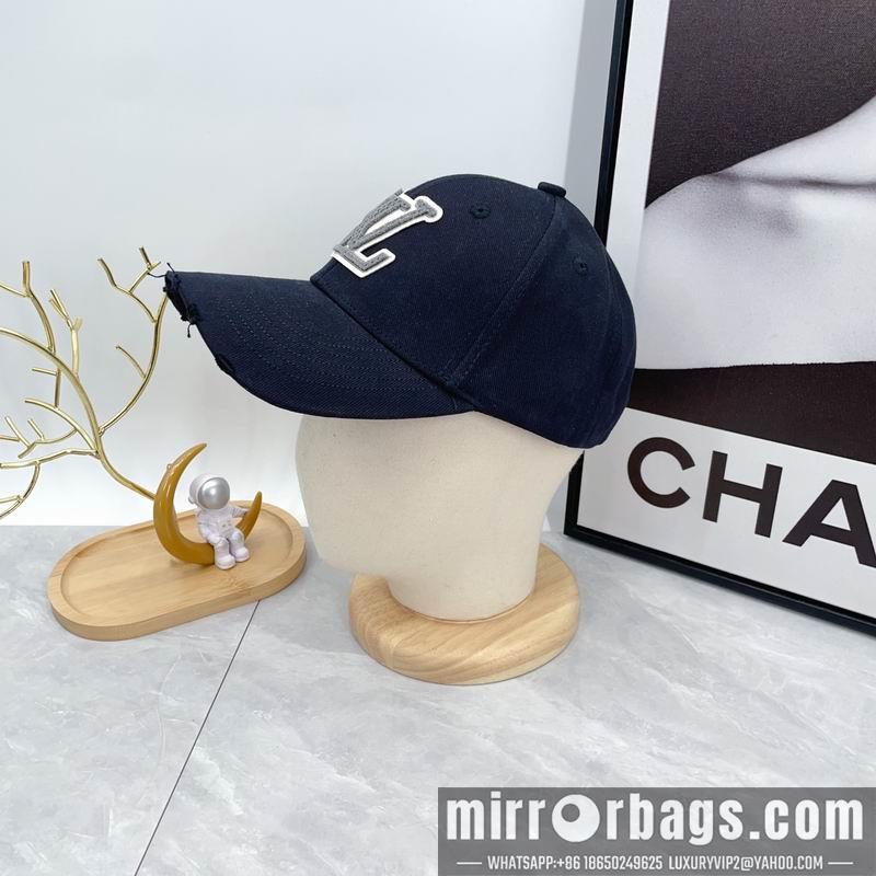 LV Hat dx158