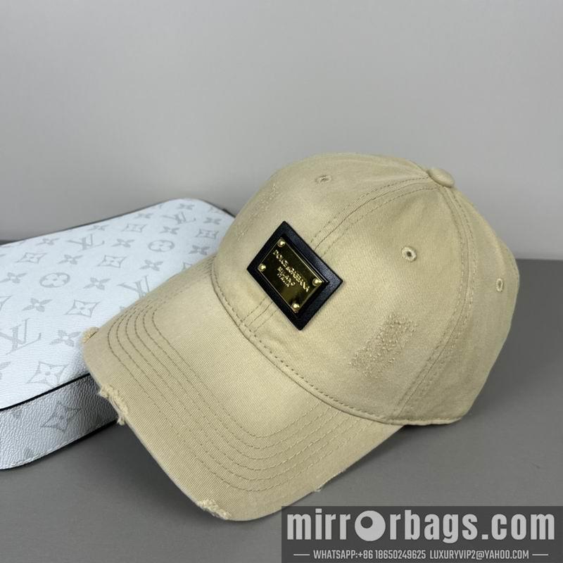 DG Hat dx20