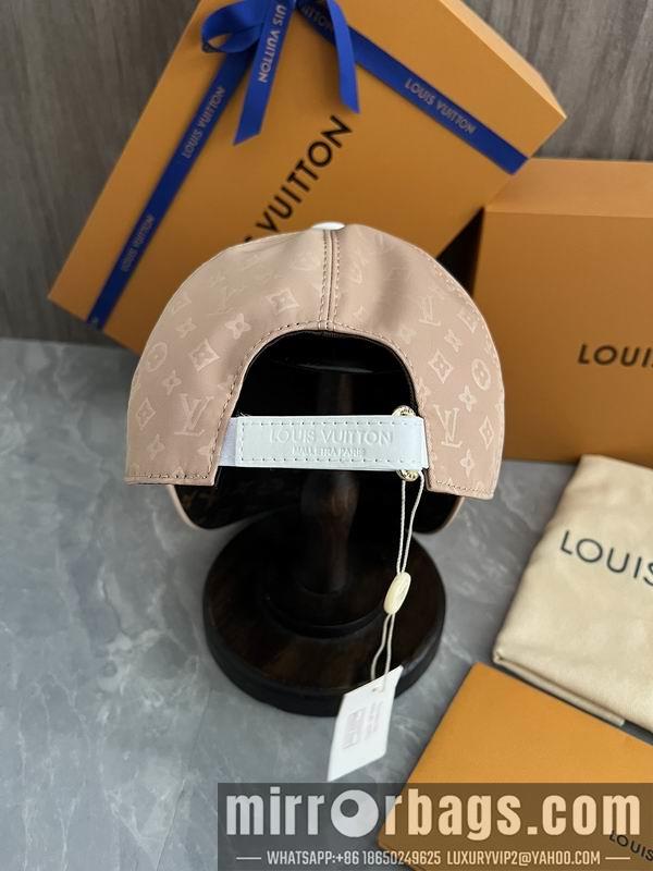 LV Hat dx10