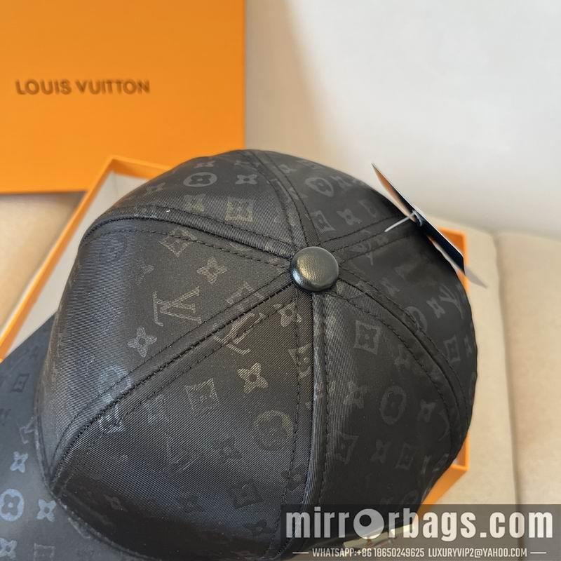 LV Hat dx67