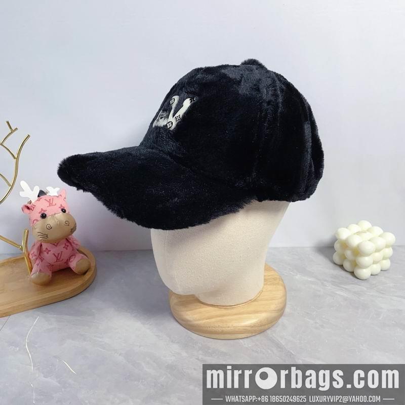 LV Hat dx100