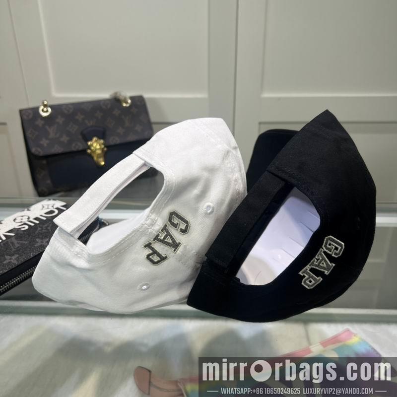 Balenciaga Hat dx111