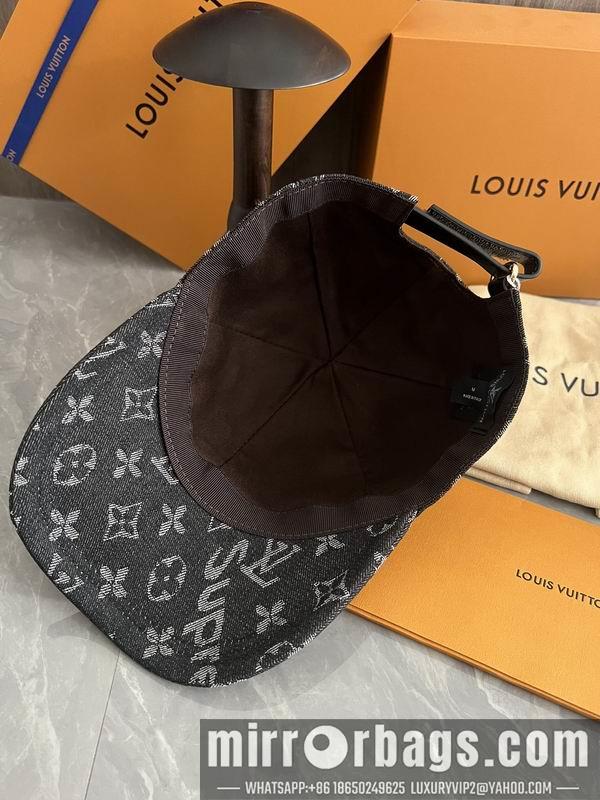 Lv X Supreme Hat dx06