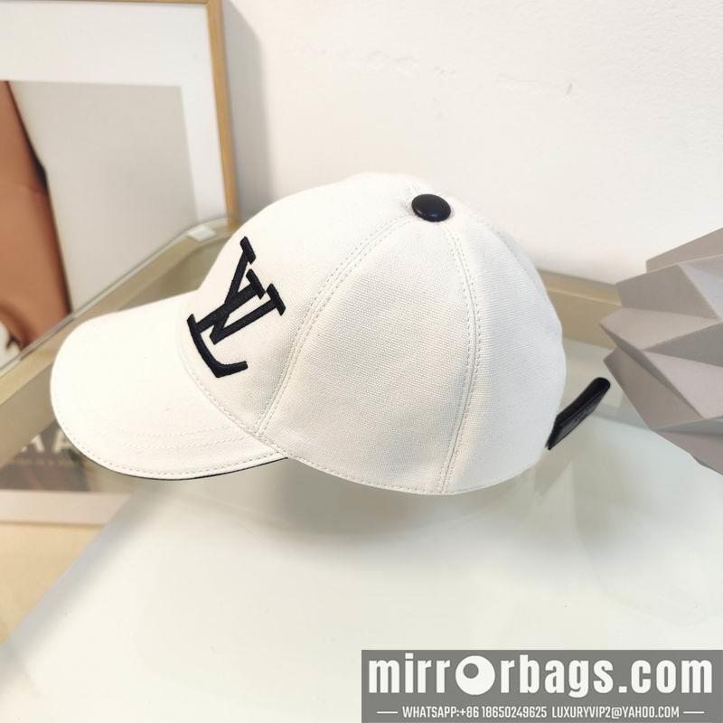 LV Hat dx111