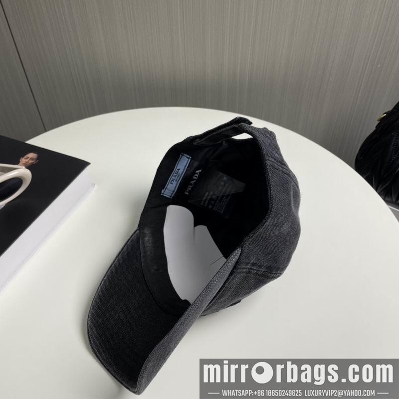 Prada Hat dx37