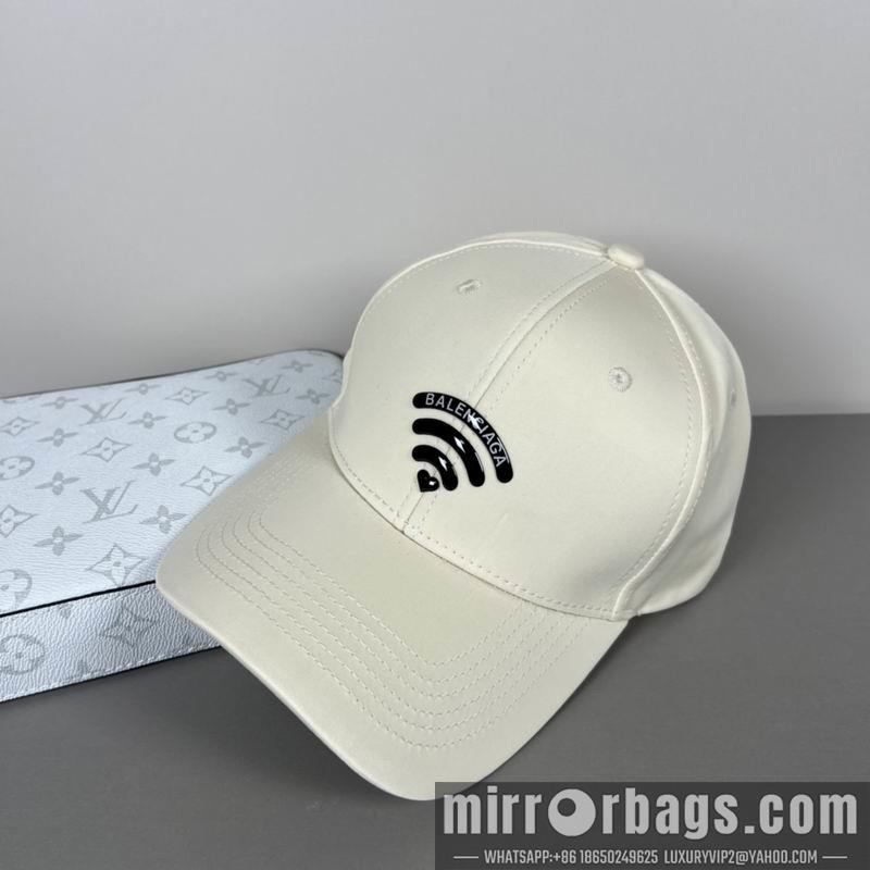 Balenciaga Hat dx33