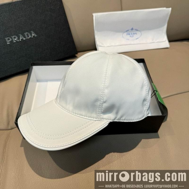 Prada Hat dx64