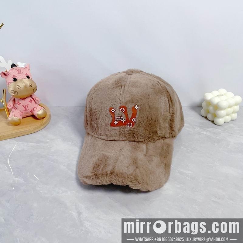 LV Hat dx100