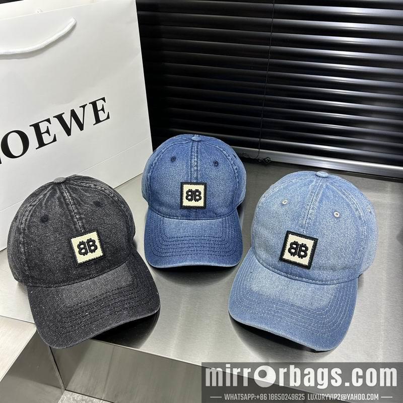 Balenciaga Hat dx22