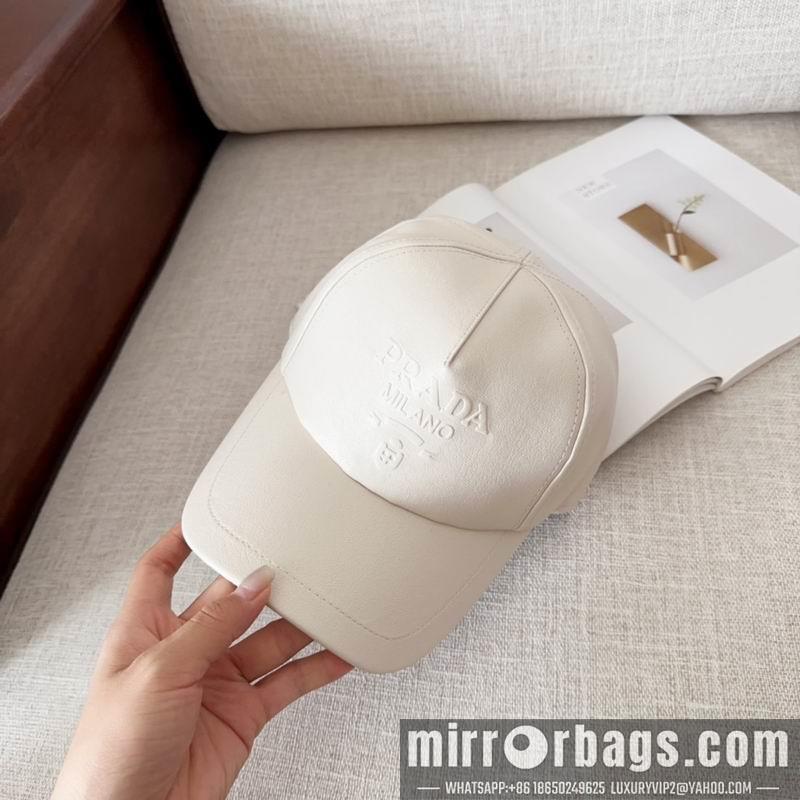 Prada Hat dx54