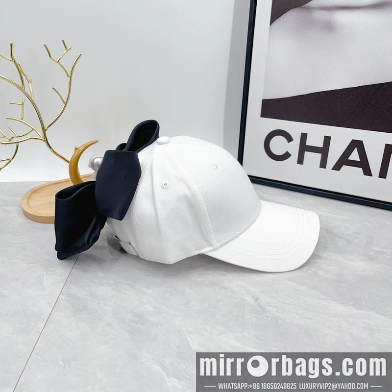 Miumiu Hat dx08