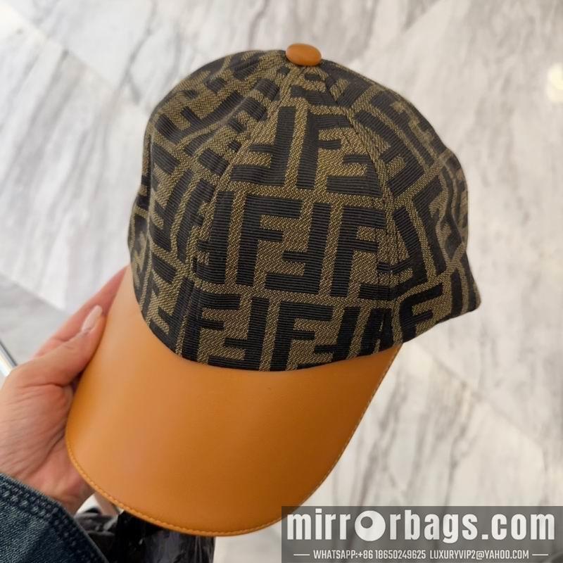 Fendi Hat dx71