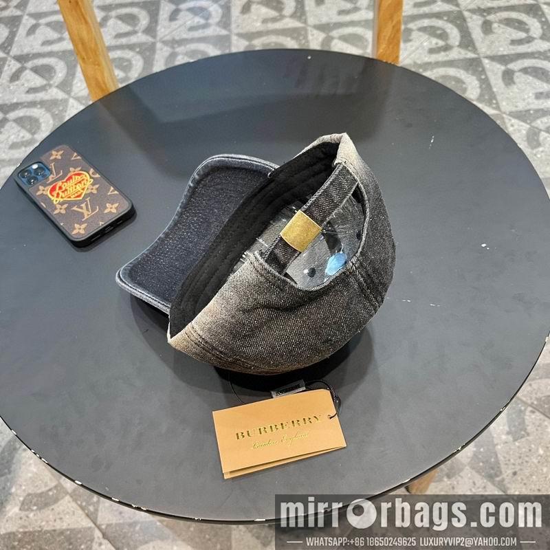 Burberry Hat 042802