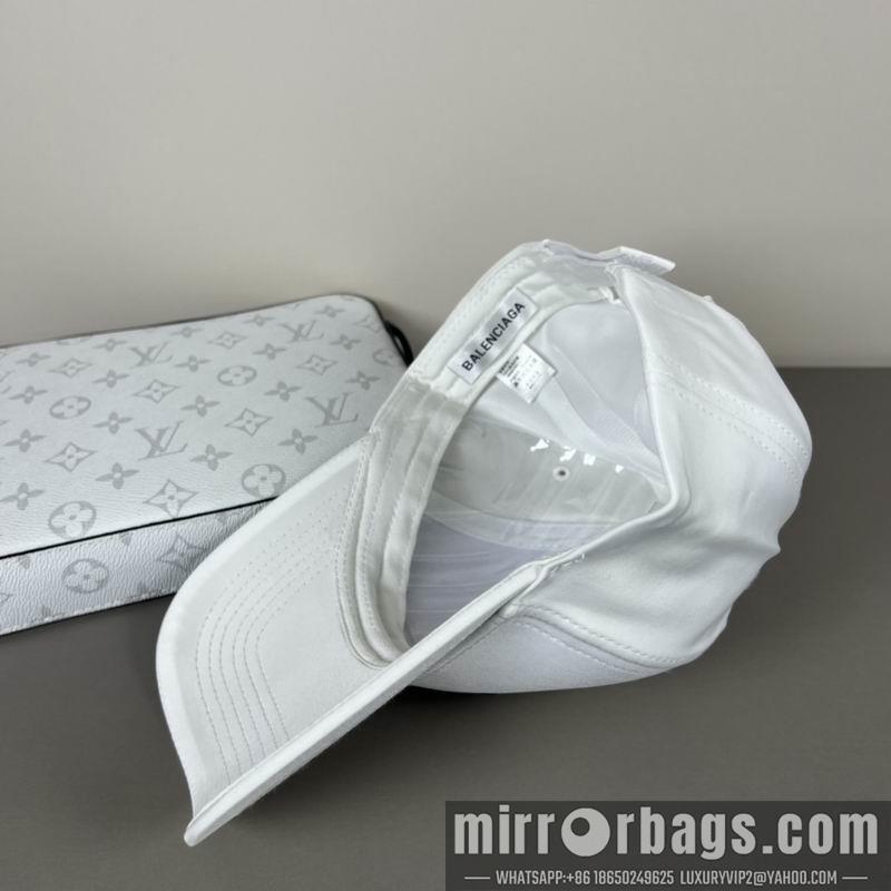 Balenciaga Hat dx33