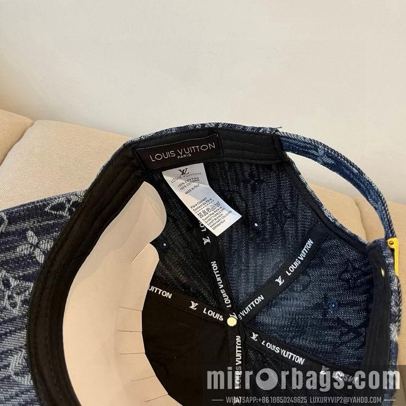 LV Hat dx42