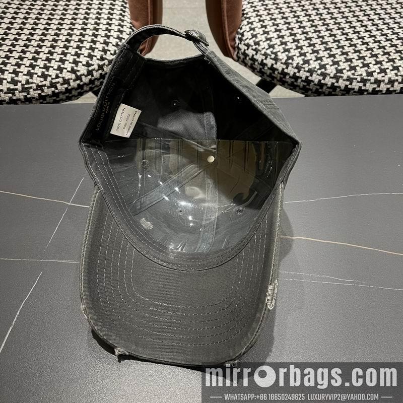 LV Hat 020801