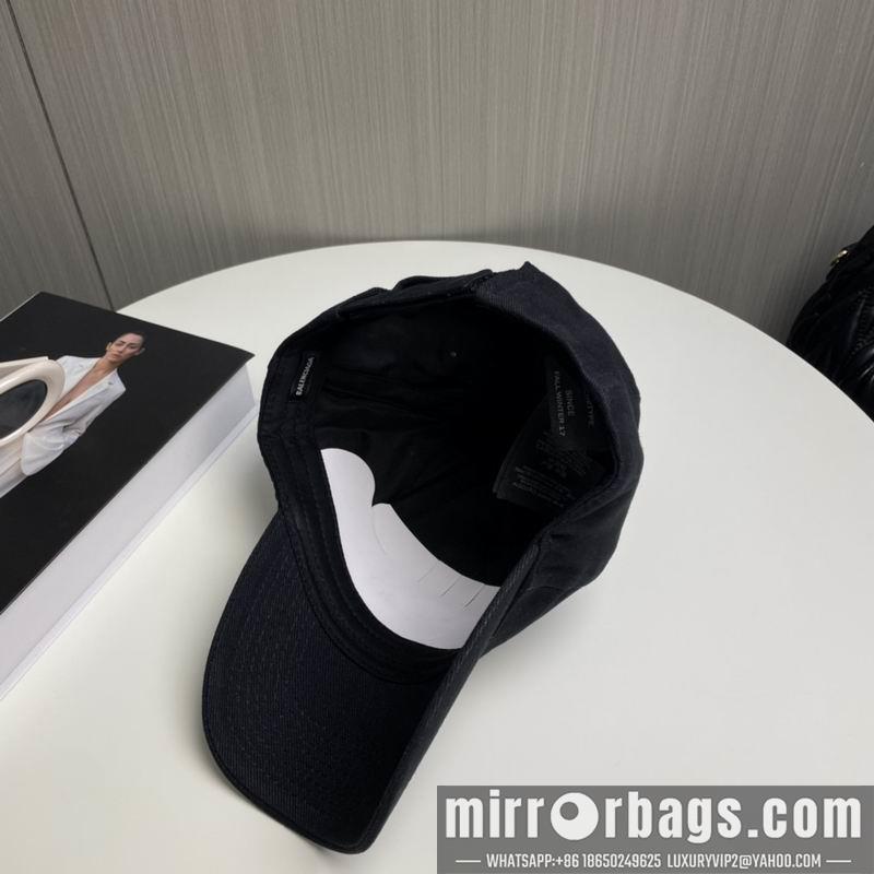 Balenciaga Hat dx85