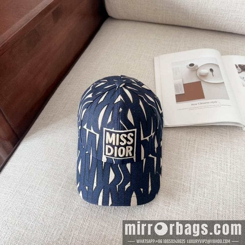 Dior Hat dx69