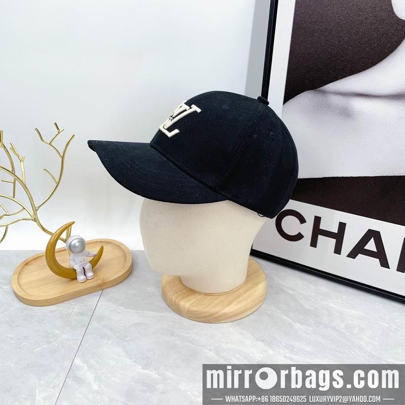 LV Hat dx71