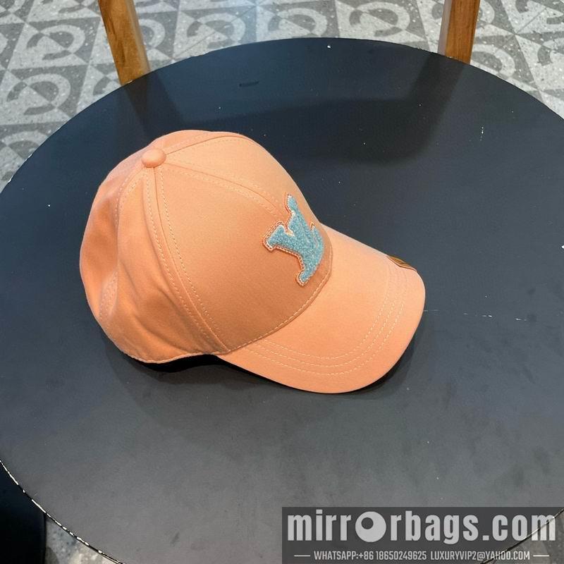 LV Hat 072303