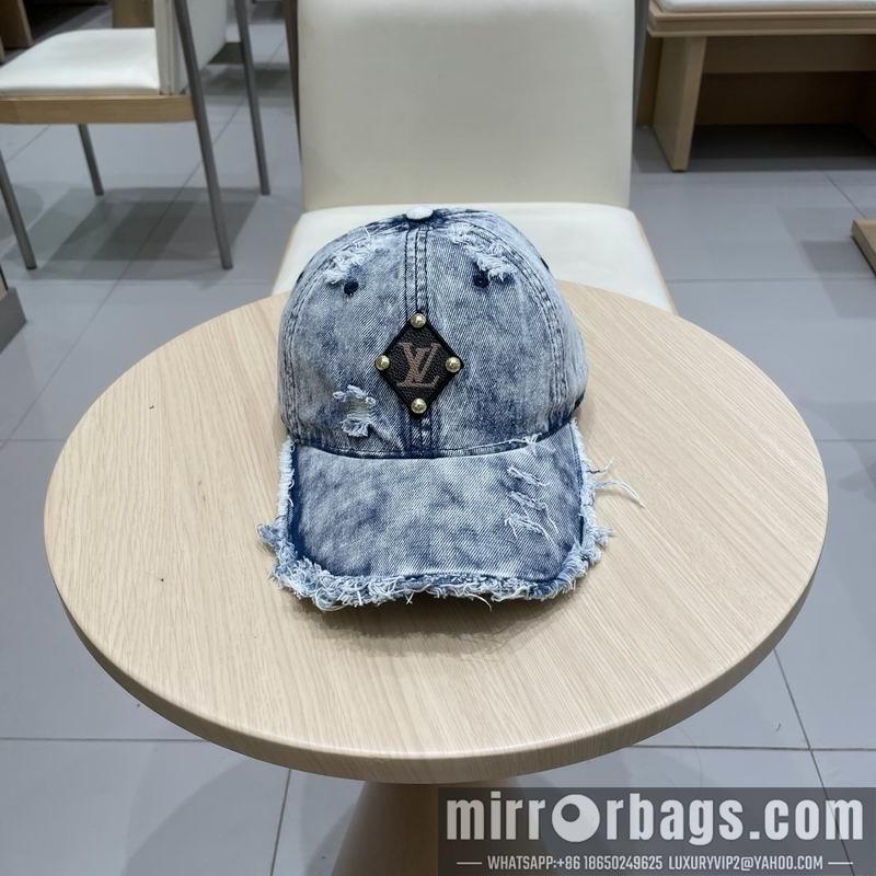 LV Hat 030953
