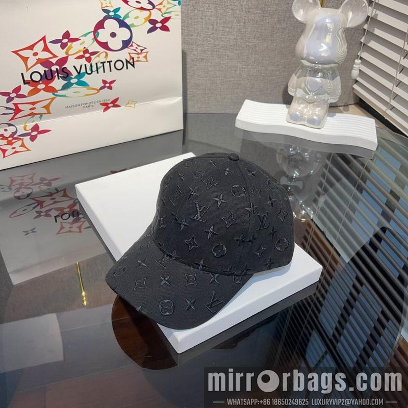 LV Hat 041703