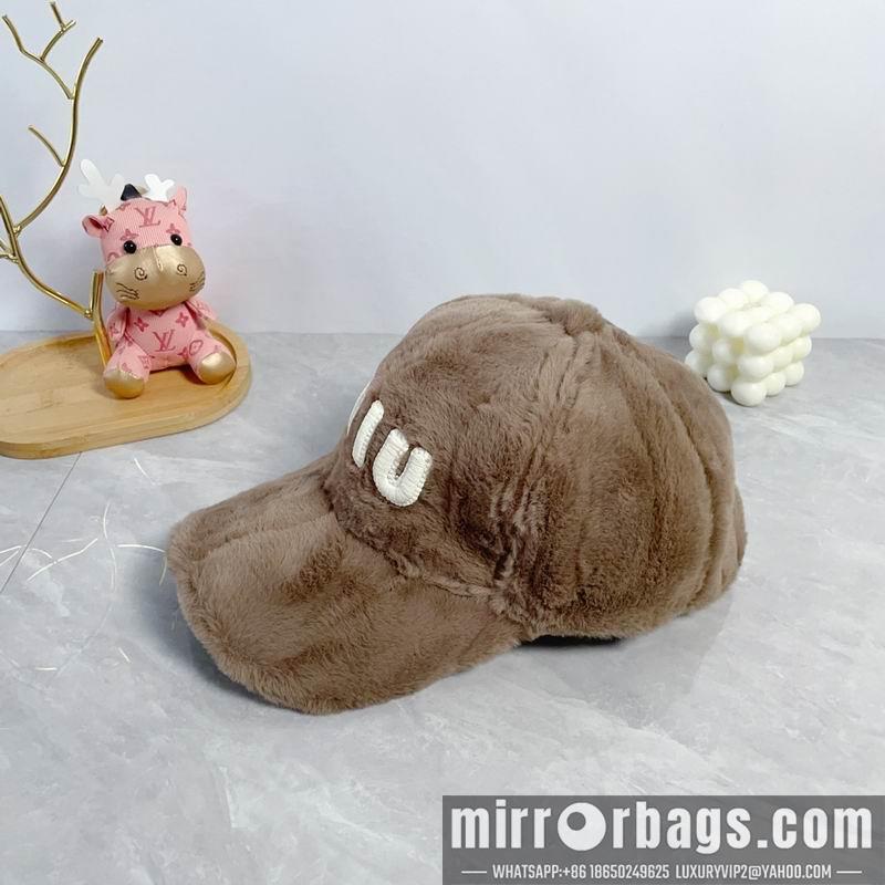 Miumiu Hat dx68
