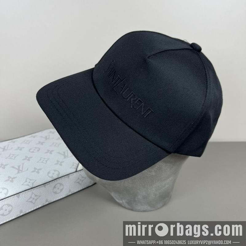 YSL Hat dx37