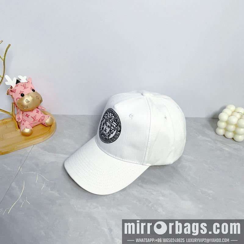Versace Hat dx03