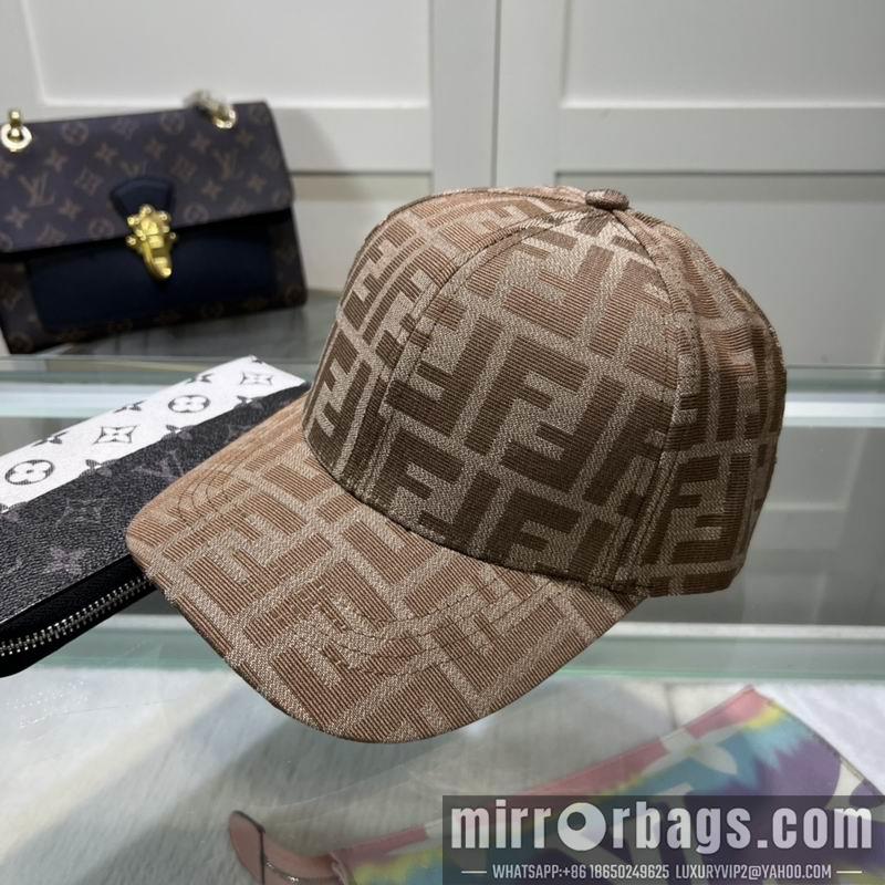 Fendi Hat dx63