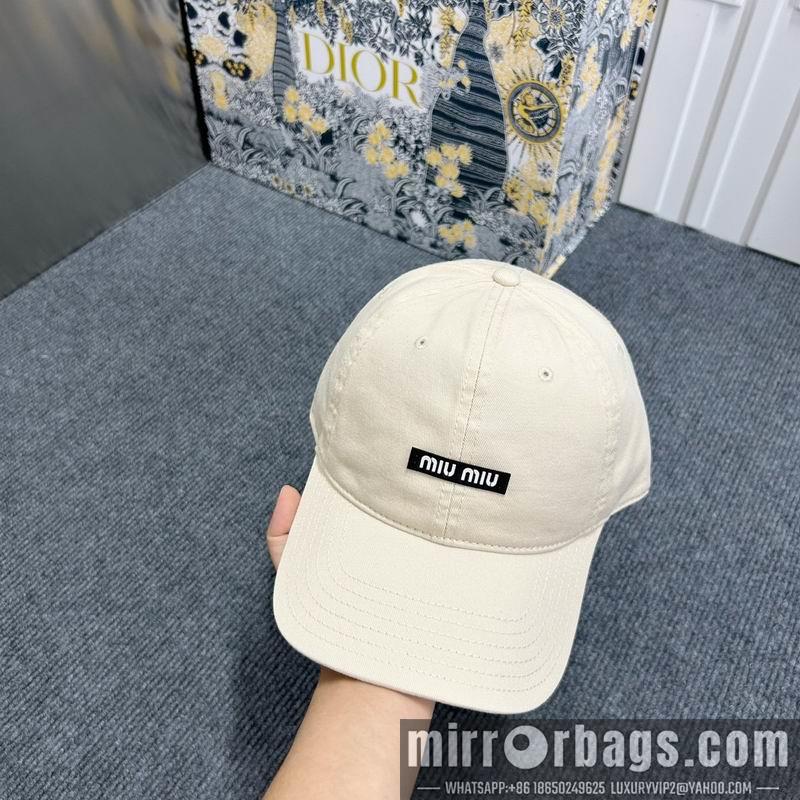 Miumiu Hat dx70