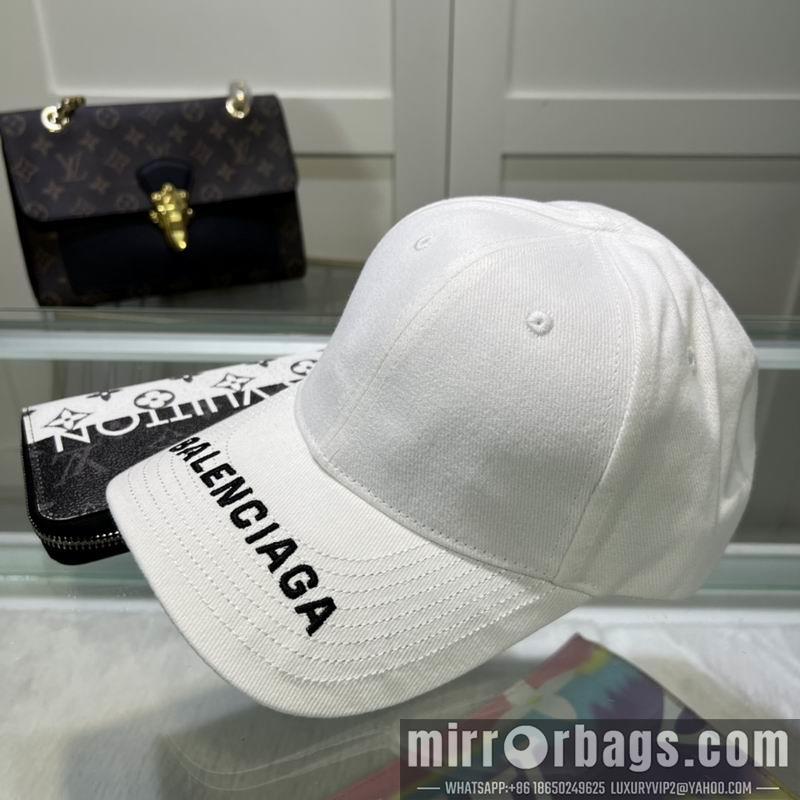 Balenciaga Hat dx44
