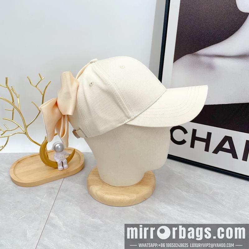 Miumiu Hat dx08