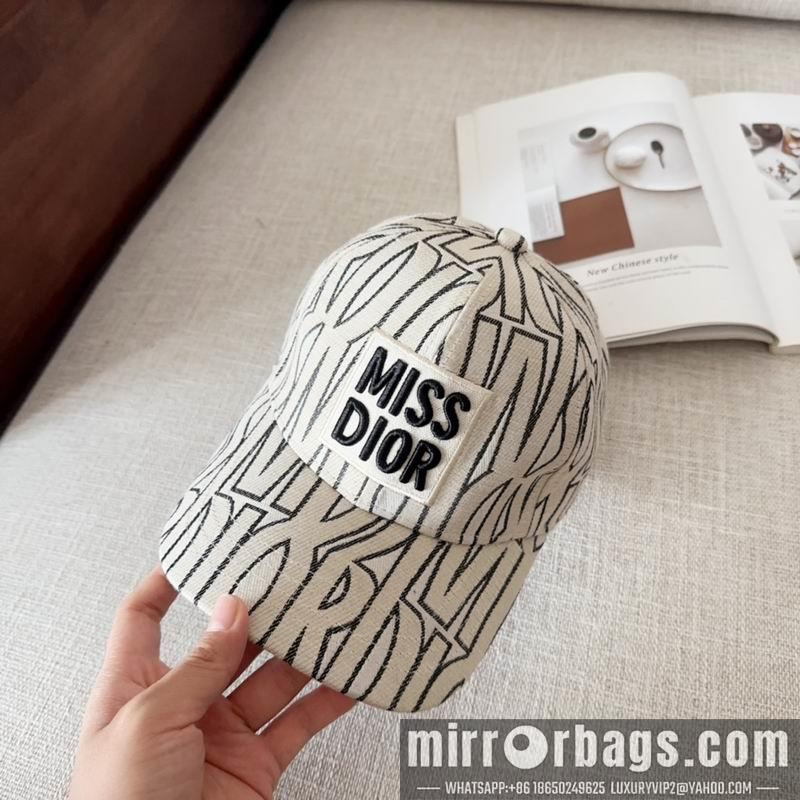 Dior Hat dx69