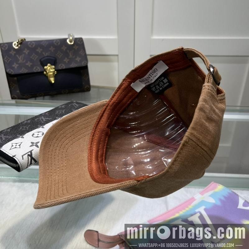 Valentino Hat dx02