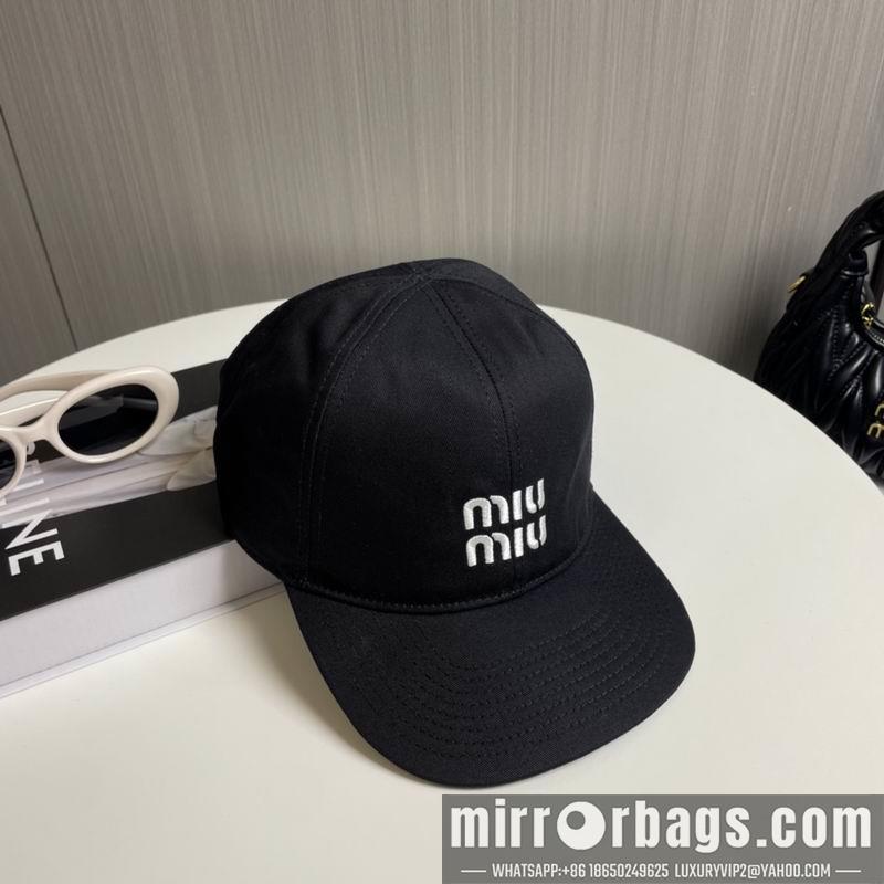 Miumiu Hat 071304