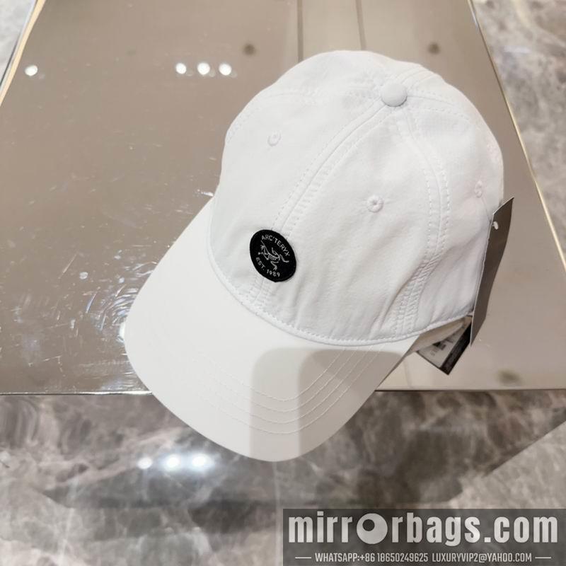 Arcteryx Hat dx10