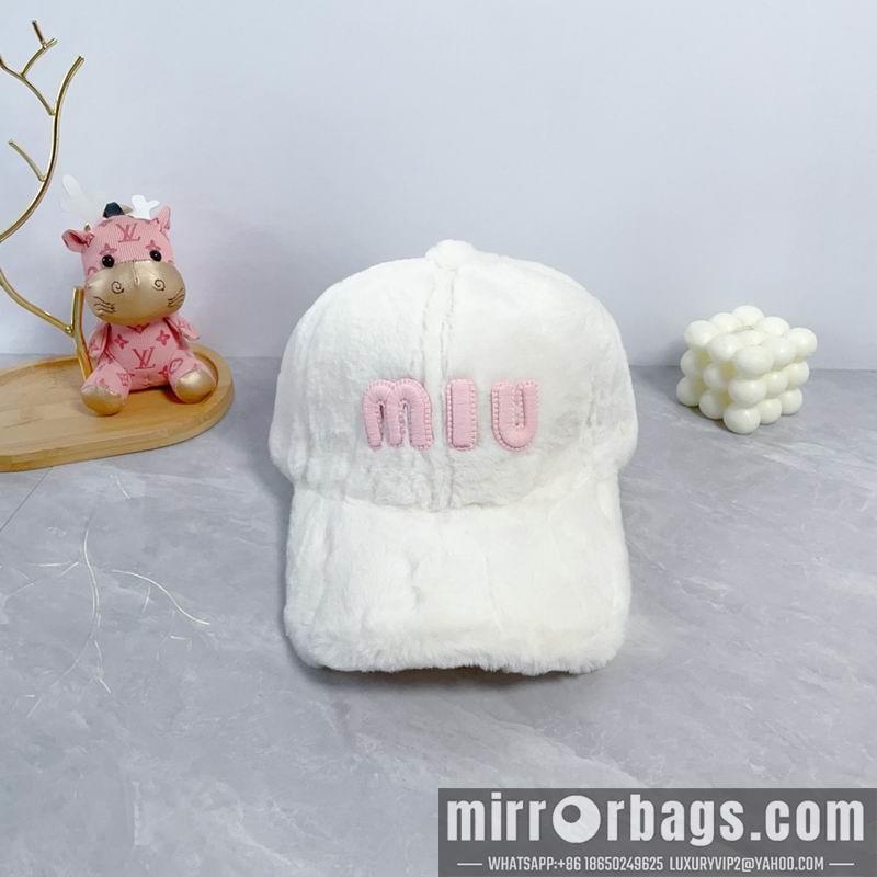 Miumiu Hat dx68