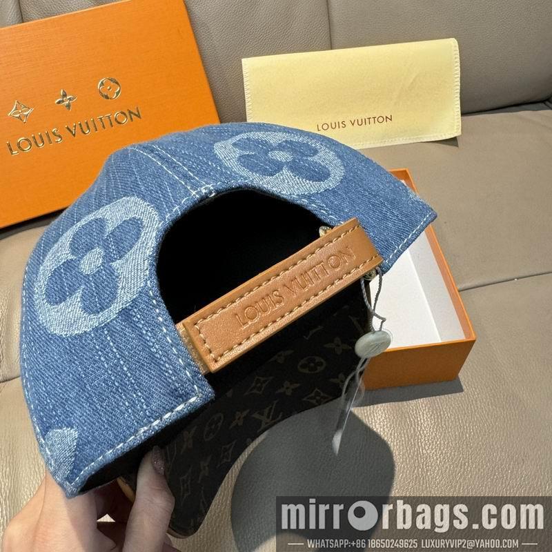 LV Hat dx122