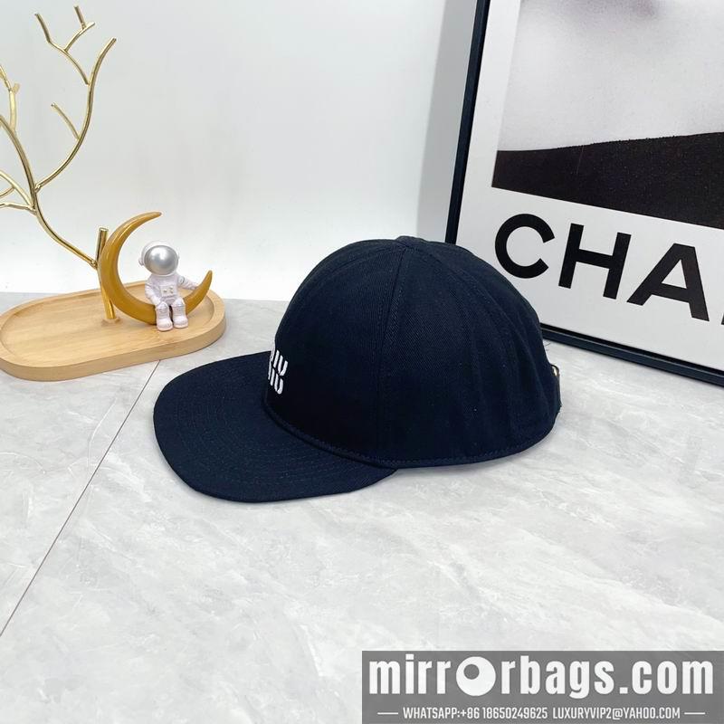 Miumiu Hat dx07