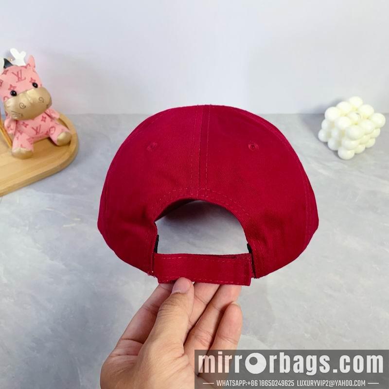 Balenciaga Hat dx80