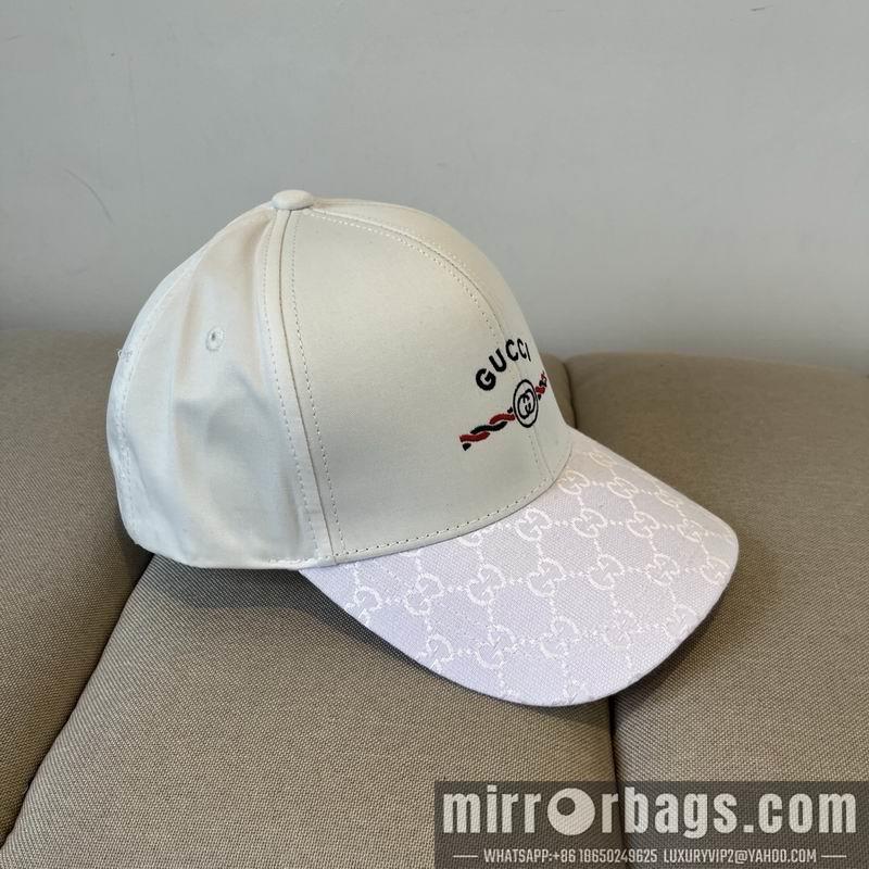 Gucci Hat dx30