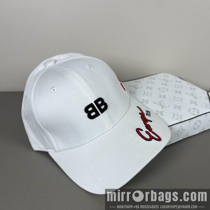 Balenciaga Hat dx32
