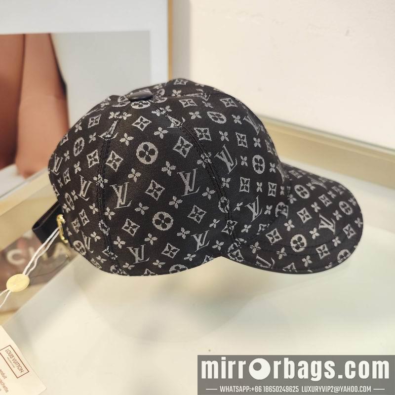 LV Hat dx139