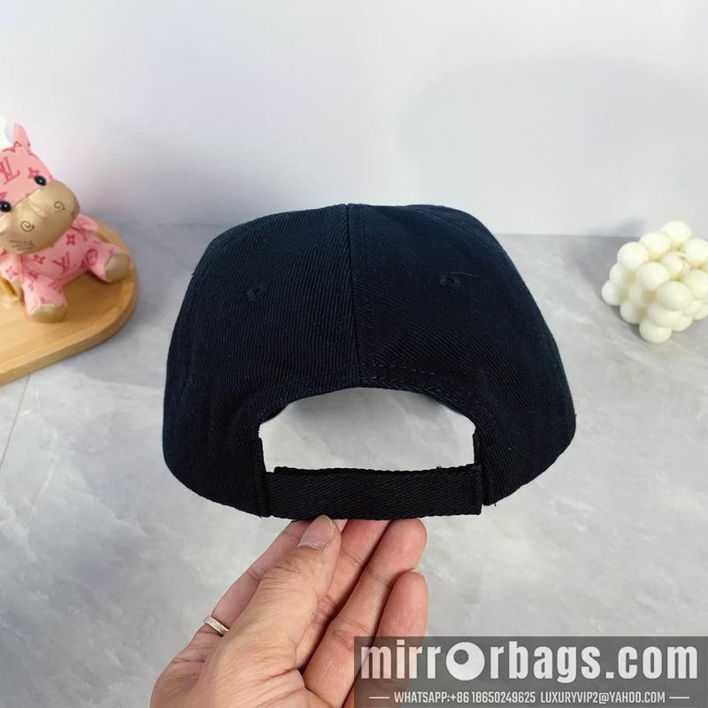 Balenciaga Hat dx53