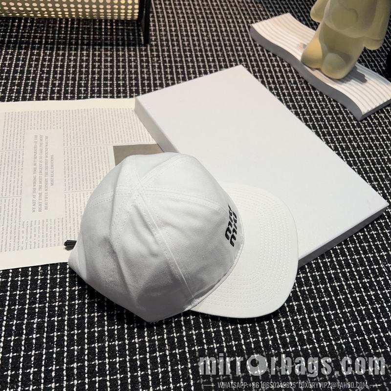 Miumiu Hat dx43
