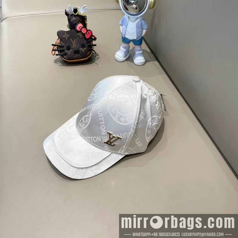LV Hat 081401