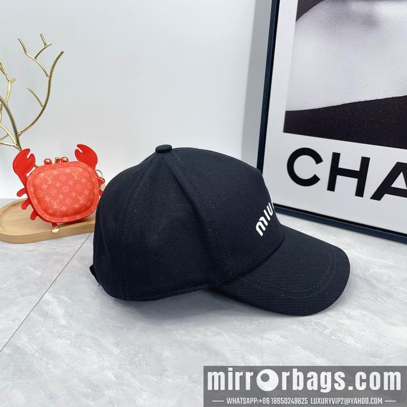Miumiu Hat dx03