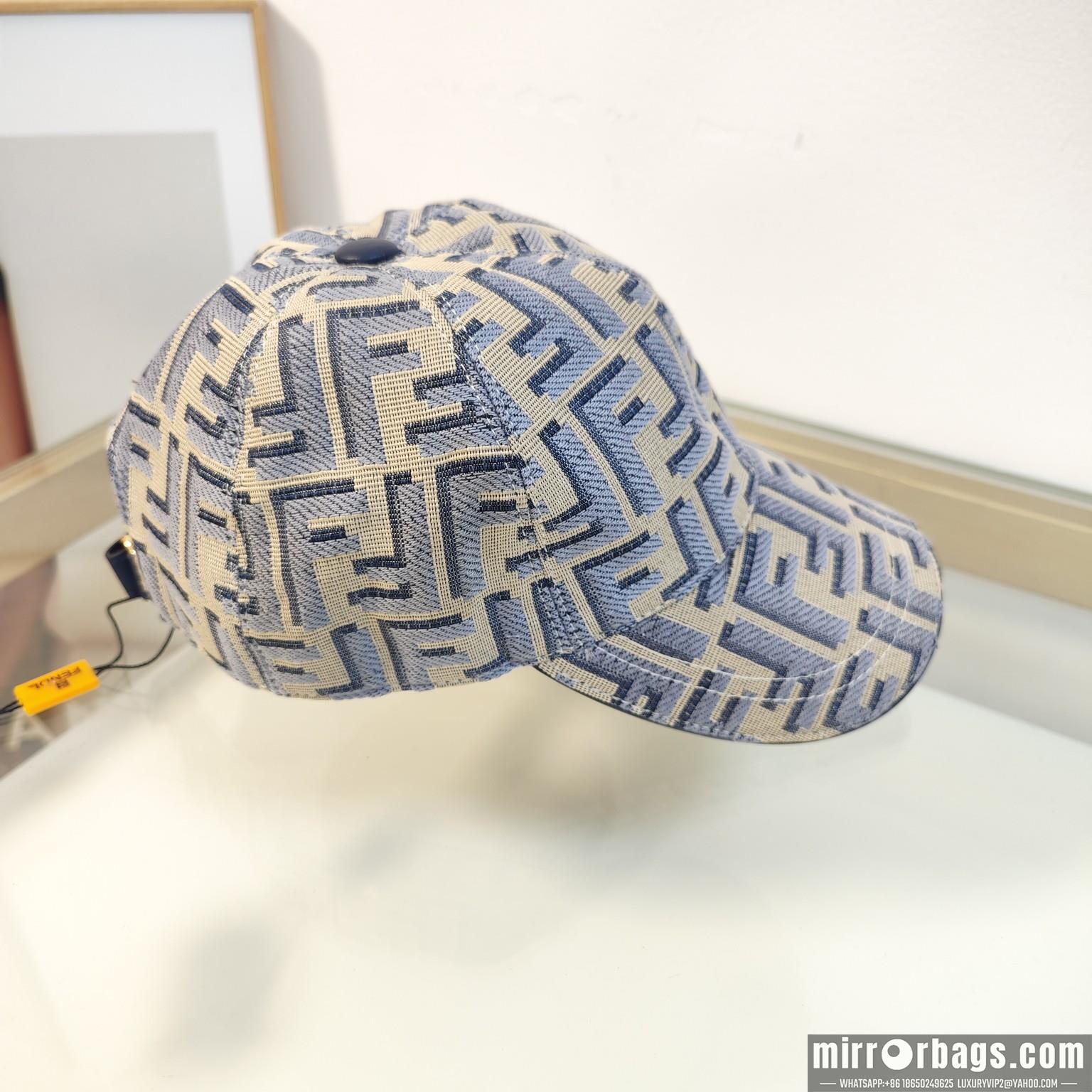 Fendi Hat dx89